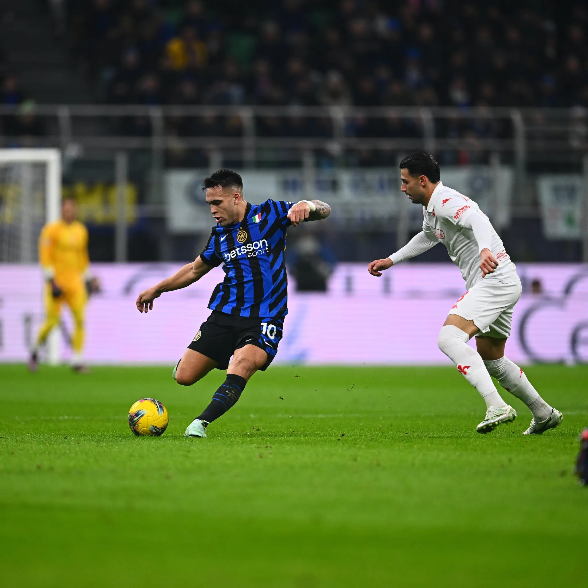 佛罗伦萨险胜对手,排名攀升的简单介绍 佛罗伦萨险胜对手,排名攀升的简单介绍