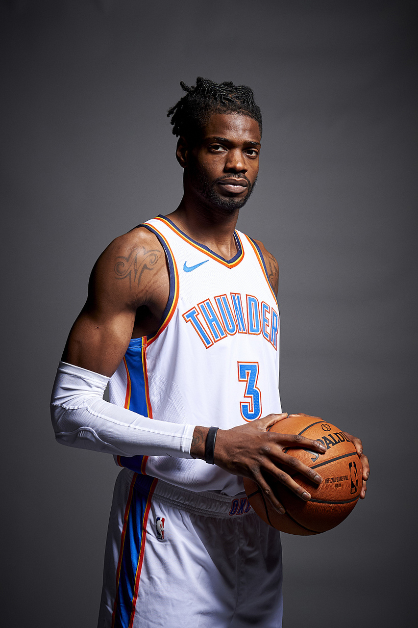 韦康比流畅胜出客场，连胜纪录继续