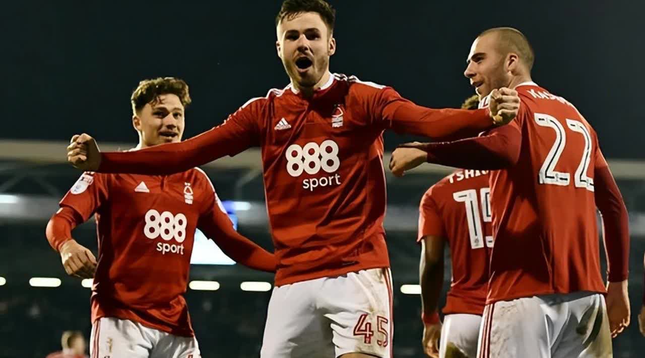 加的斯客场胜出,球队状态火热的简单介绍 加的斯客场胜出,球队状态火热的简单介绍