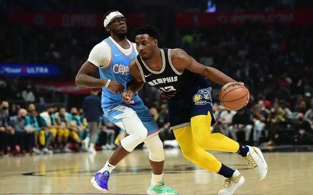 新赛季惊现黑马，勇夺连胜势不可挡的简单介绍