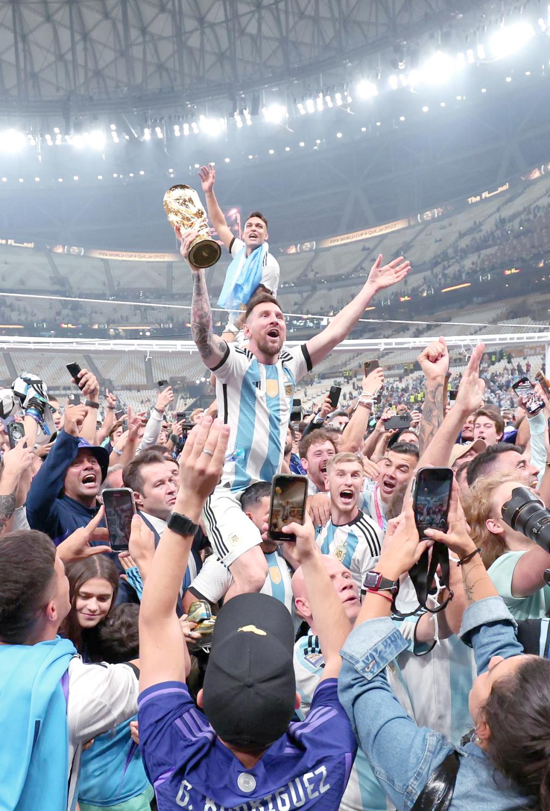 开云体育登录-阿根廷传奇球员在国外俱乐部大放异彩的简单介绍