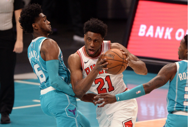 包含威廉姆斯横扫阿斯顿马丁,佩雷兹统治全场的词条 包含威廉姆斯横扫阿斯顿马丁,佩雷兹统治全场的词条