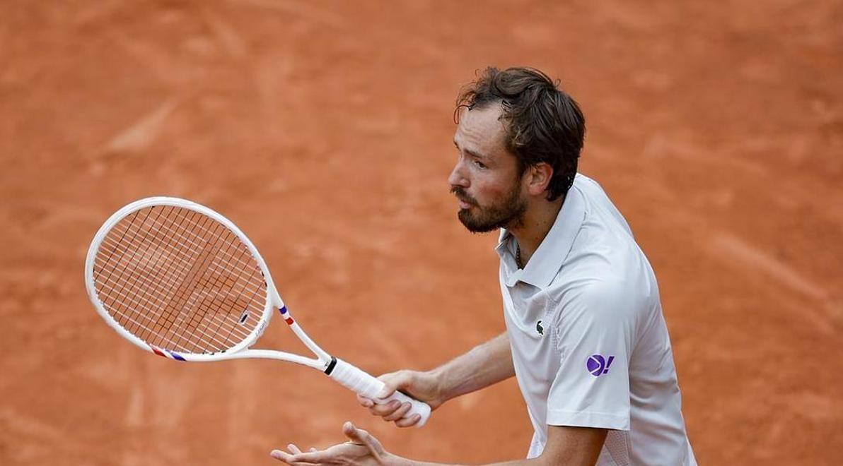 蒙特卡洛大师赛逆转法网，梅德韦杰夫统治全场的简单介绍