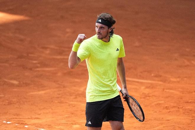 戴维斯杯翻盘联合杯，西西帕斯统治全场的简单介绍