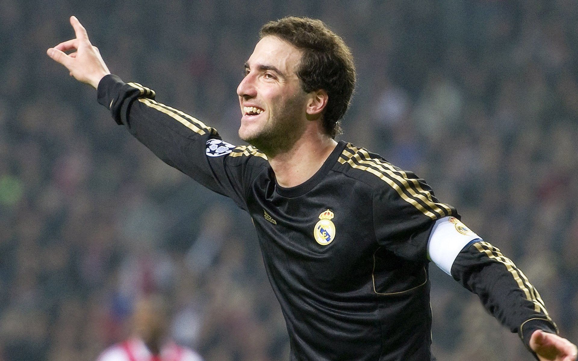 毕尔巴鄂的钢铁心脏，恩佐如何用一场压制级发挥，让马赛的进攻沦为沉默的独白