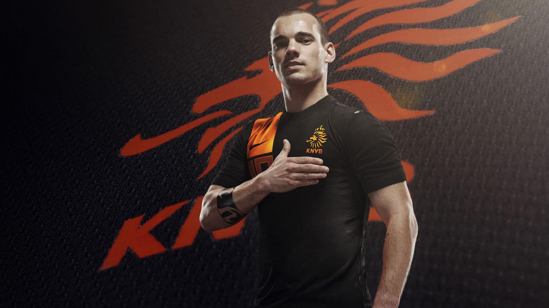 赛道上的猎手，拉文如何在F1年度争冠之夜持续制造杀伤